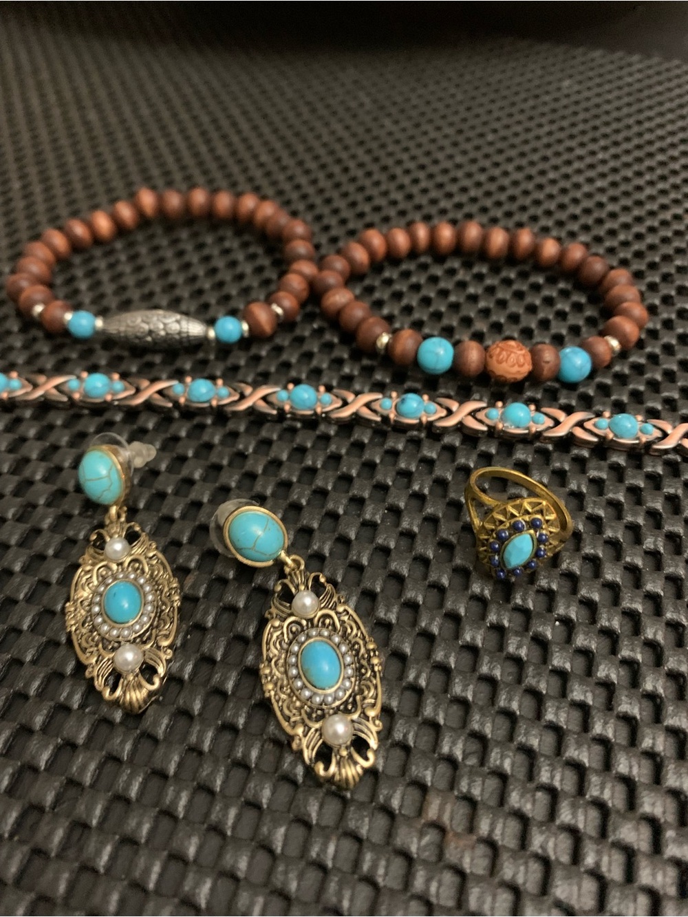 Turquoise Accent Wood Bead Bracelet & Jewelry Set - ALL NEW- BUNDLE!!!!